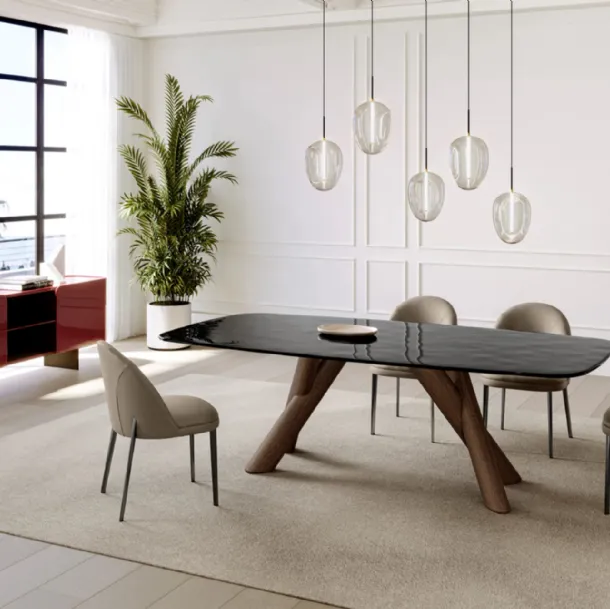 Canova Table with Eforma glass top