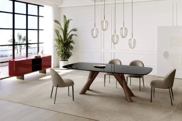 Canova Table with Eforma glass top