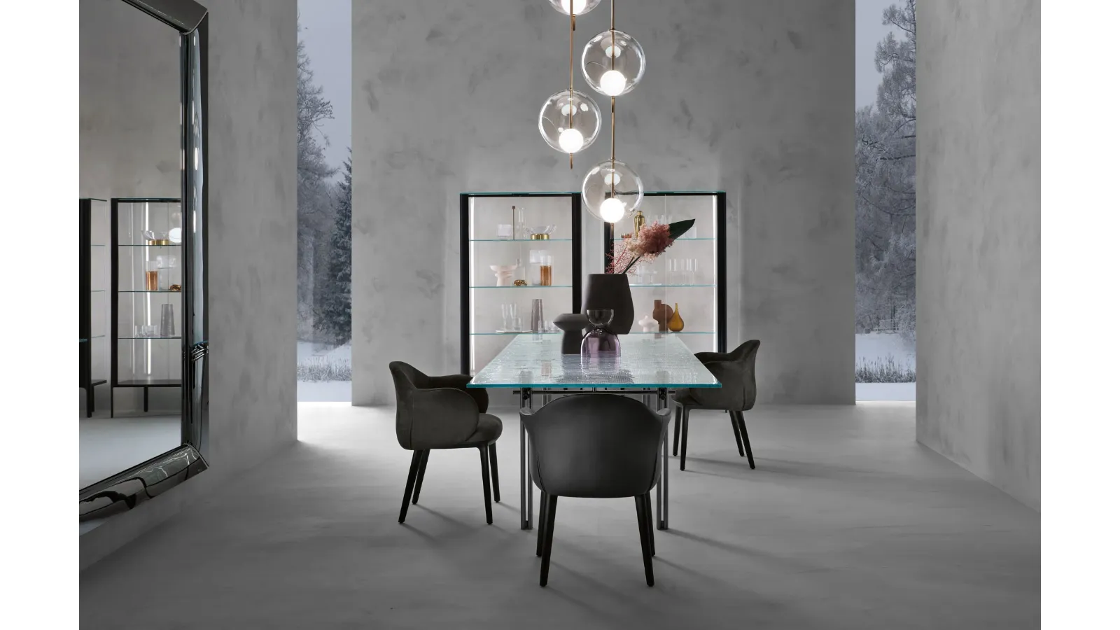 Cristaline Table with transparent glass top and metal base by Fiam