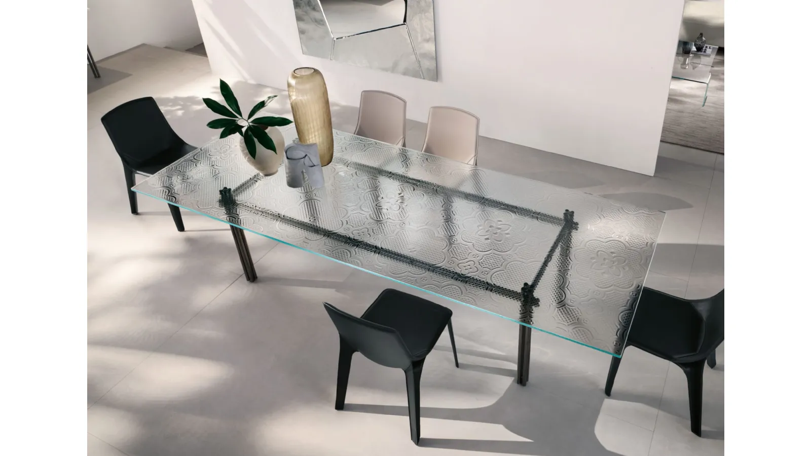 Cristaline Table with transparent glass top and metal base by Fiam