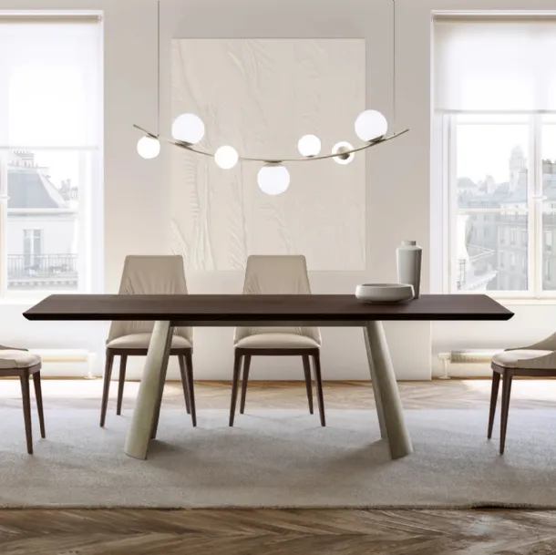 Dorian Table with Eforma wood top