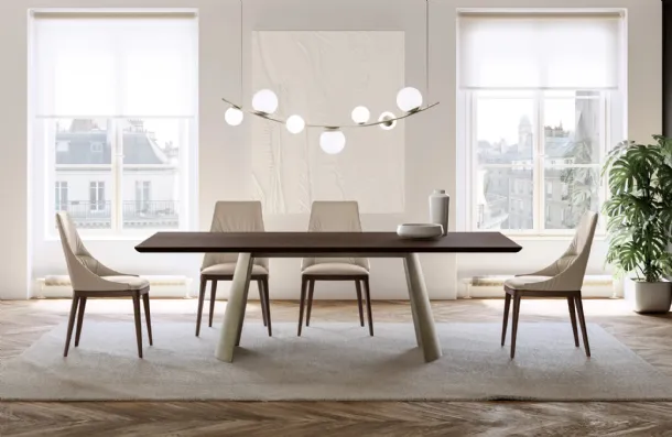 Dorian Table with Eforma wood top