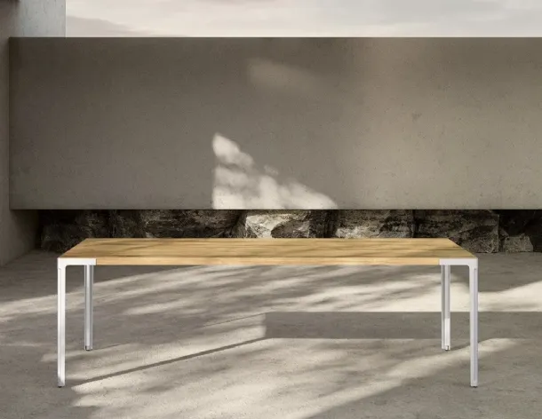 Fan Table in oak and steel by Desalto