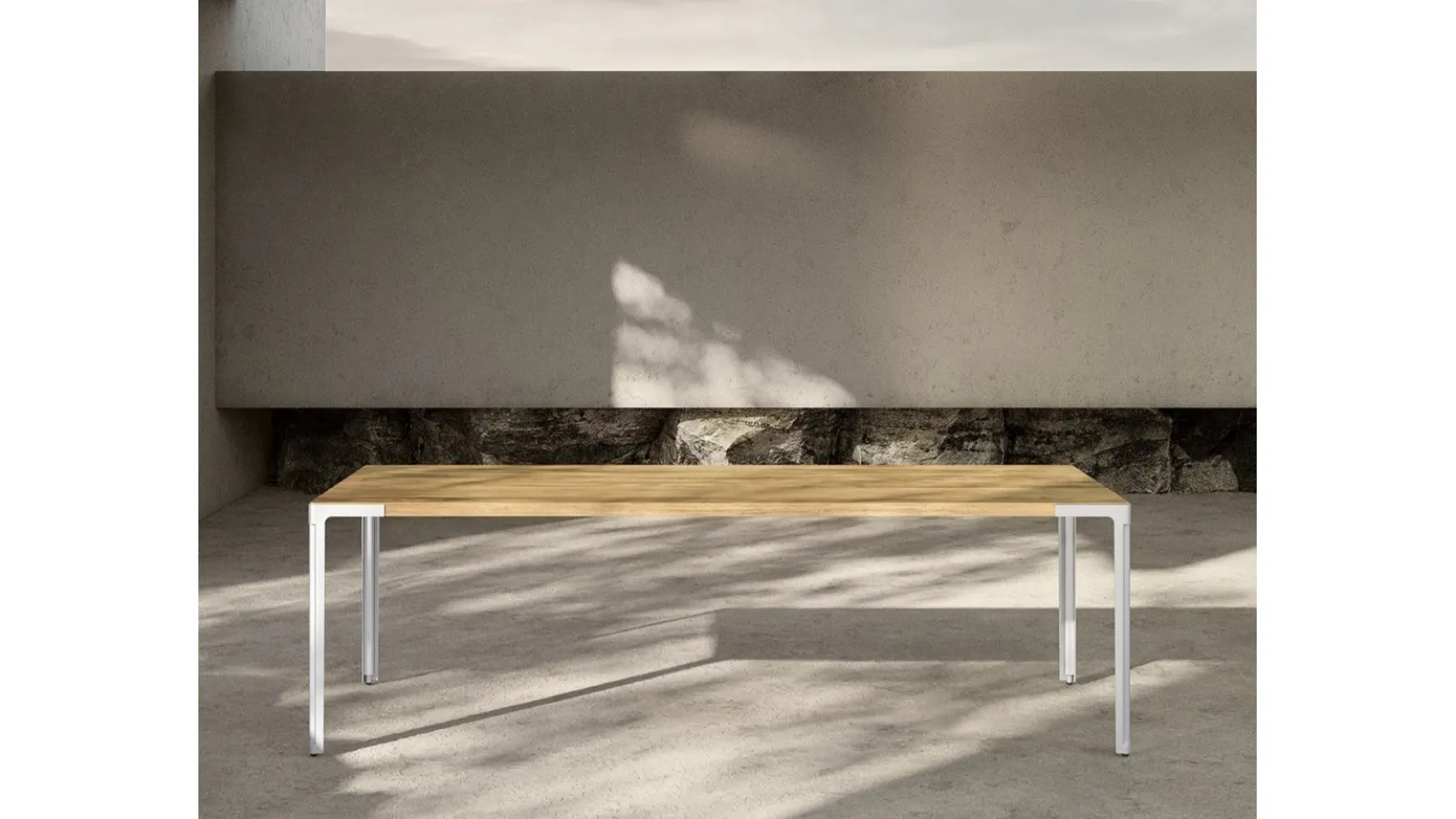 Fan Table in oak and steel by Desalto
