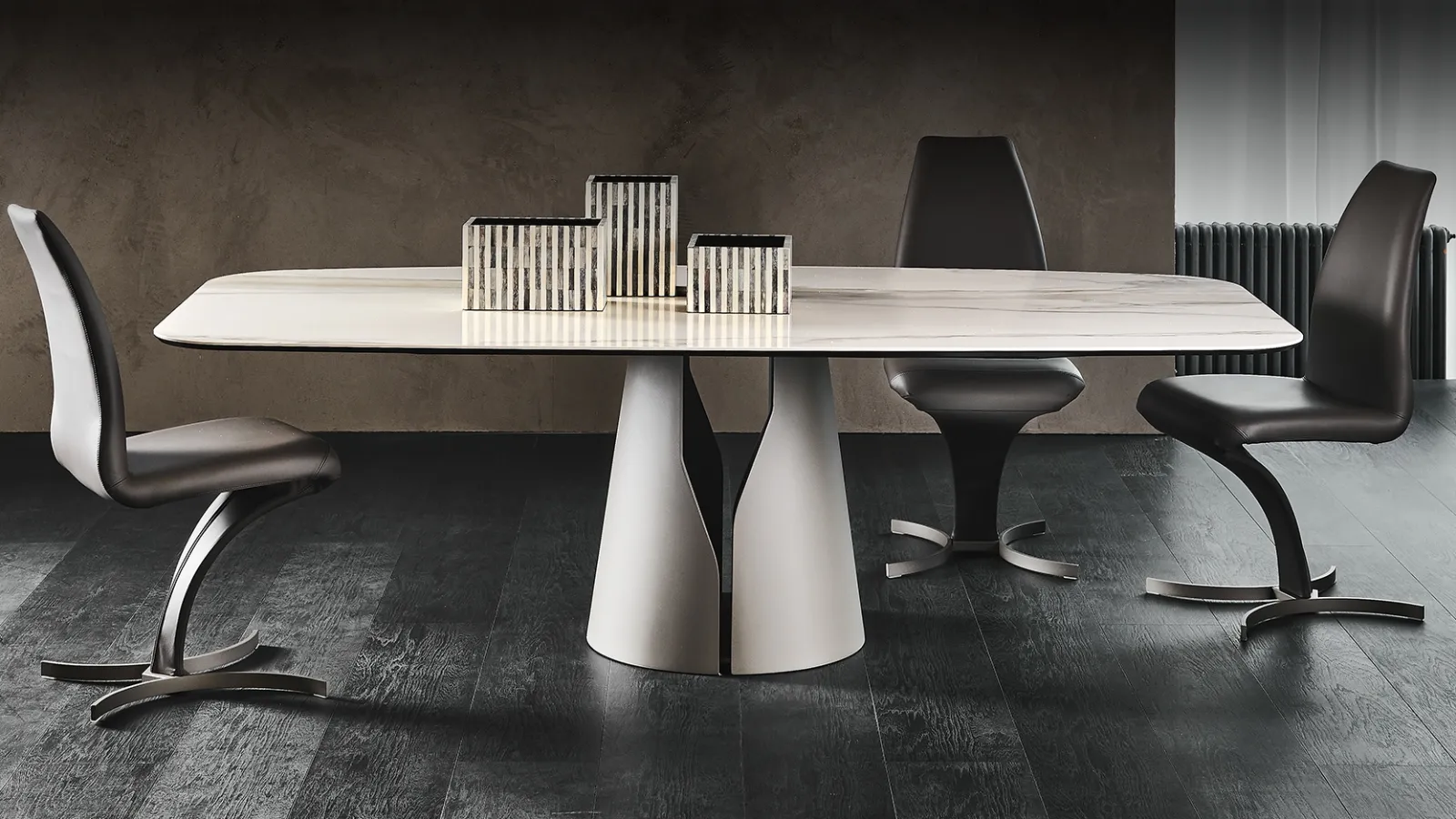 Table with Giano Keramik ceramic top by Cattelan Italia