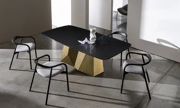 Sovet Largeod Shaped Extendable Table