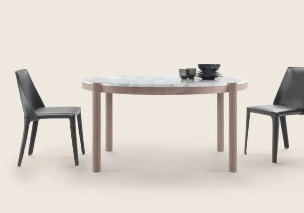 Gustav round table in white Carrara marble and solid wood by Carrara marble and solid wood by Flexform