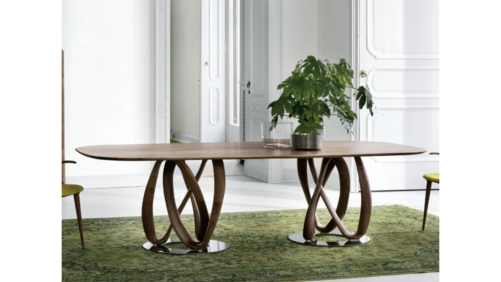 Infinity Table in wood by Porada