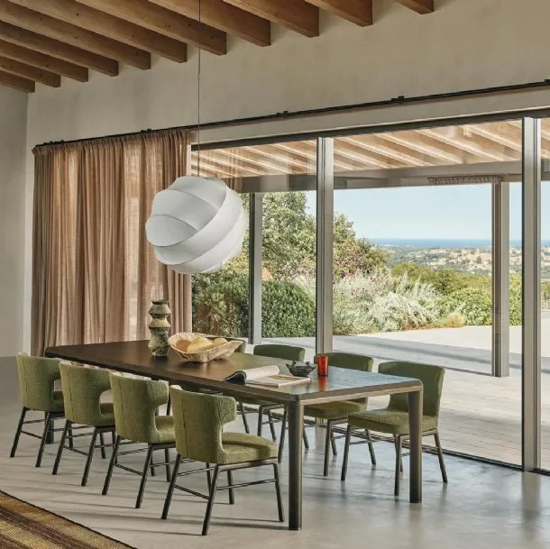 Kobo table in wood by Flexform