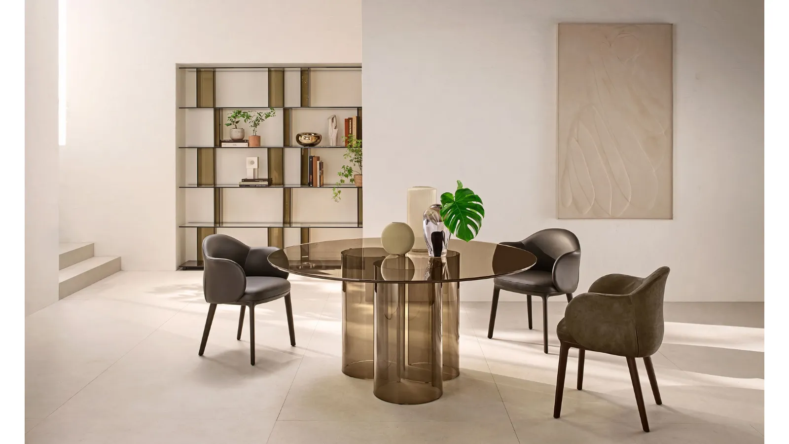 Luxor round glass table by Fiam