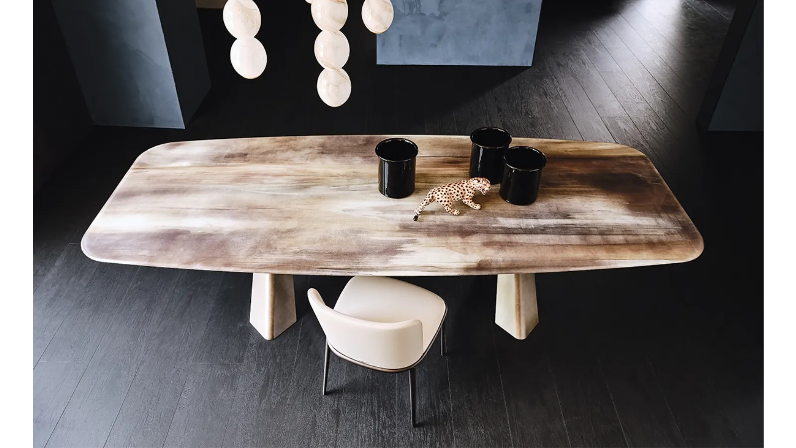 Table with glass top featuring Mad Max Crystalart artistic print by Cattelan Italia