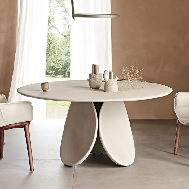 Round table entirely spatulated table entirely spatulated in Maxime Argile clay by Cattelan Italia