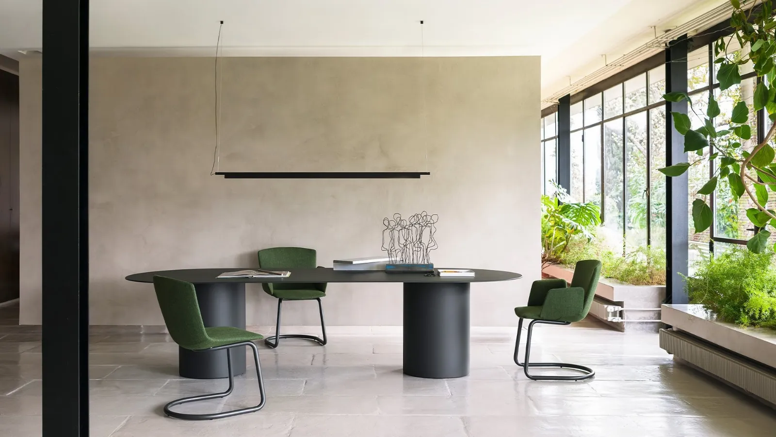 MM8 Table in lacquered aluminum with double cylindrical base by Desalto