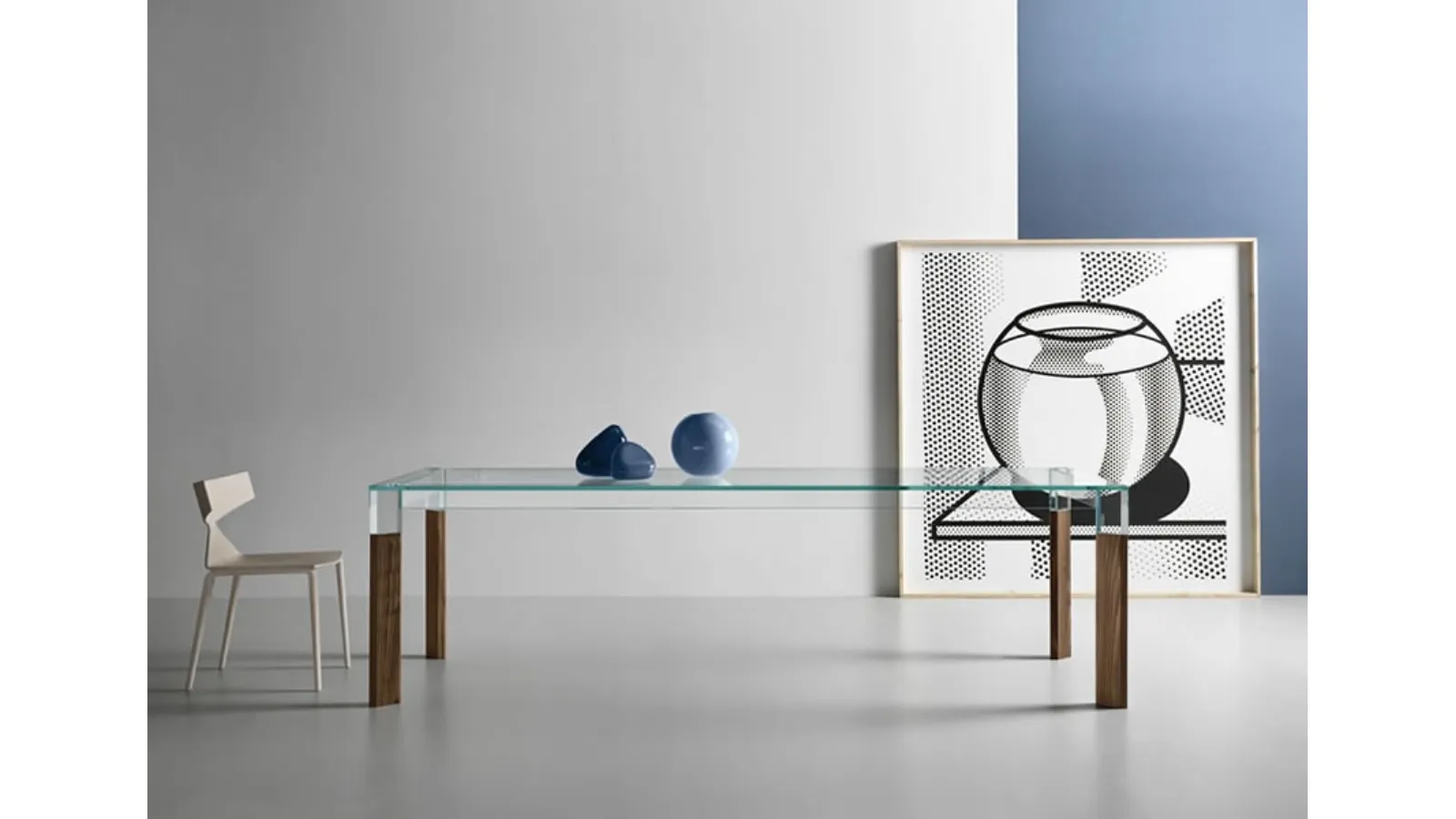Table with glass top and solid wood Perseo legs by Tonelli