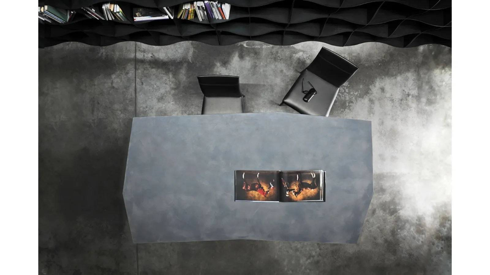 Quasimodo design table by Ronda Design