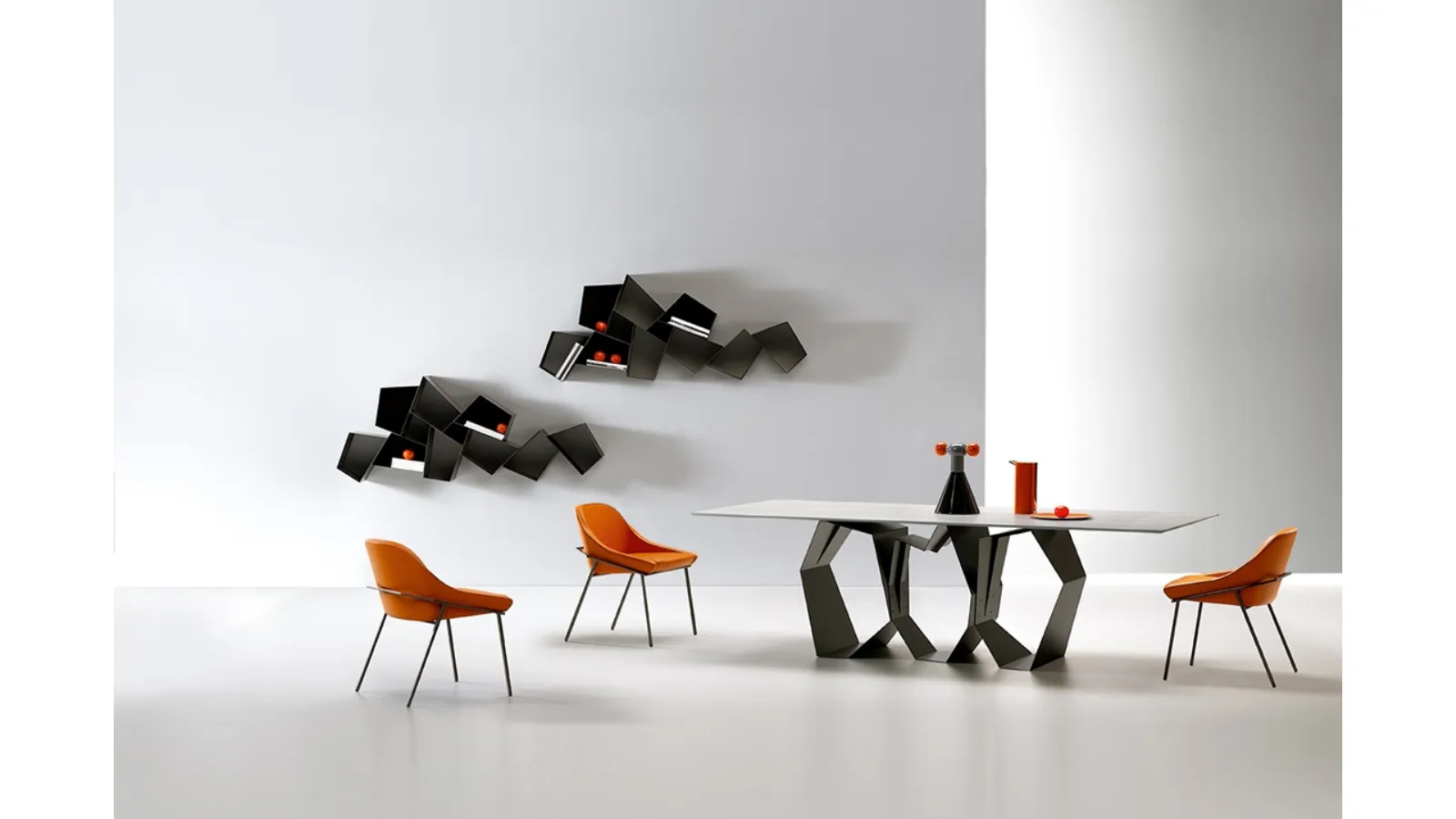 Quasimodo design table by Ronda Design