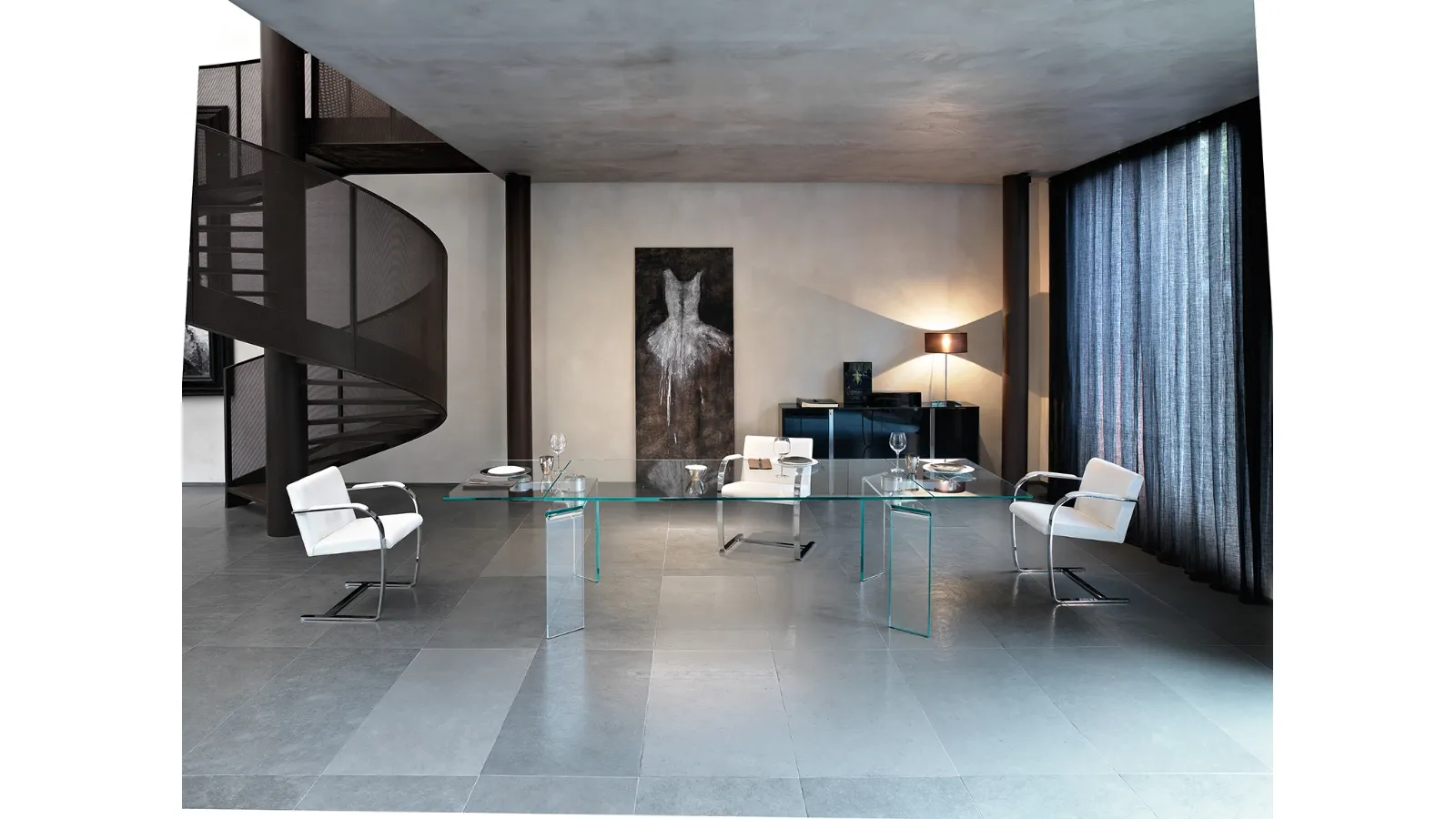Ray Plus extendable glass table by Fiam