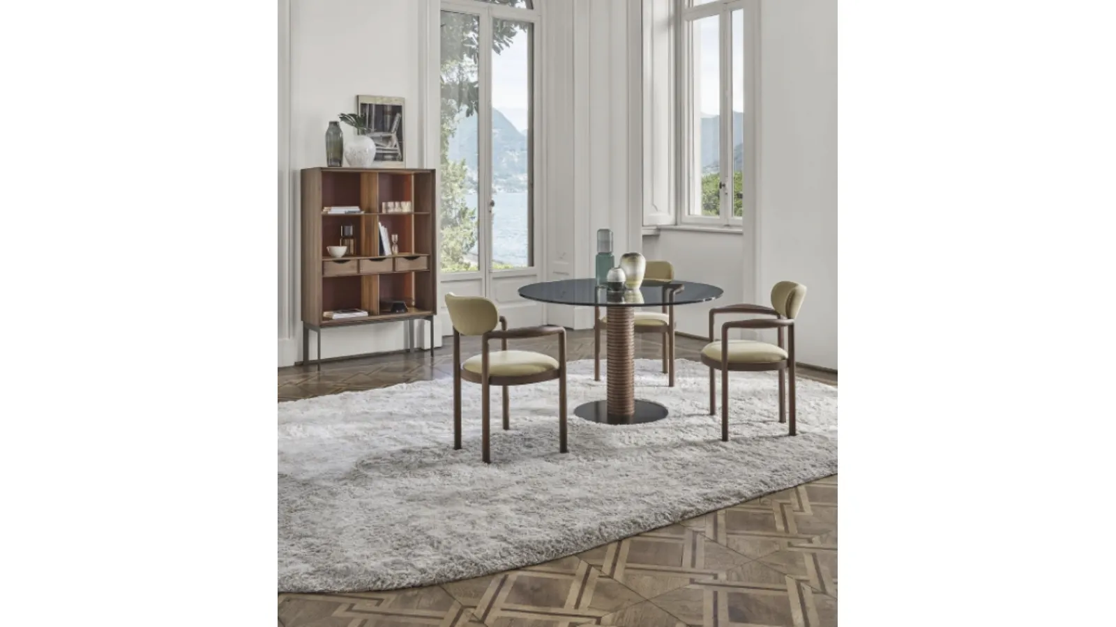 Porada Sansiro round glass table