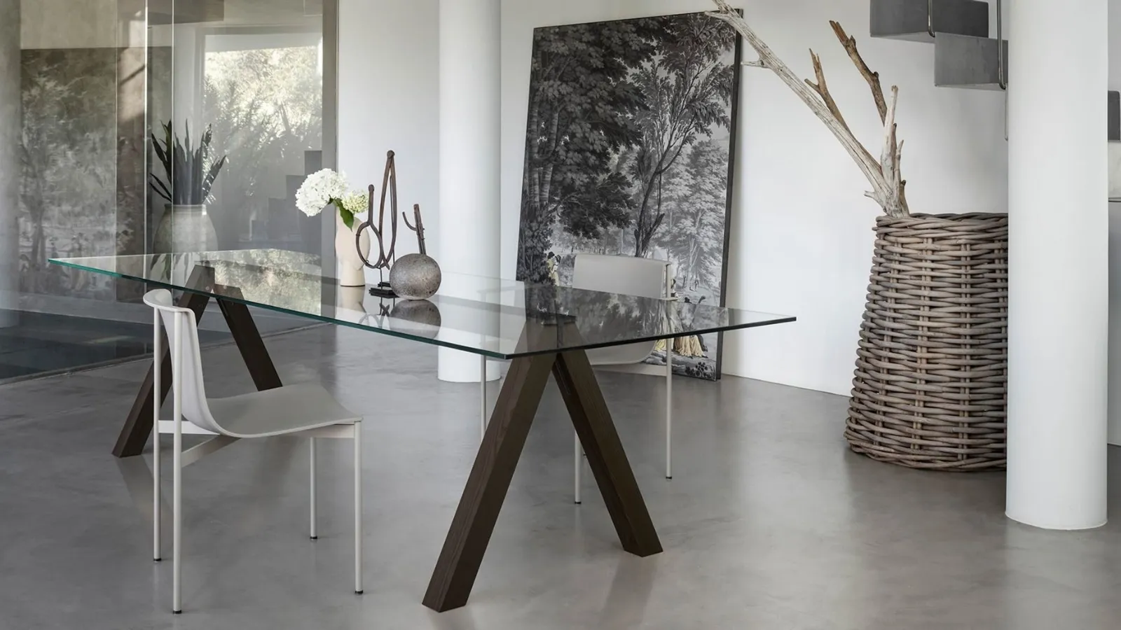 Rectangular table with transparent glass top and base in heat-treated Ash stained Oak Sesto di Lema