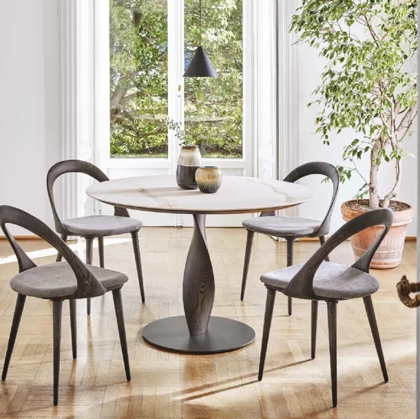 Spin Table with Porada marble top