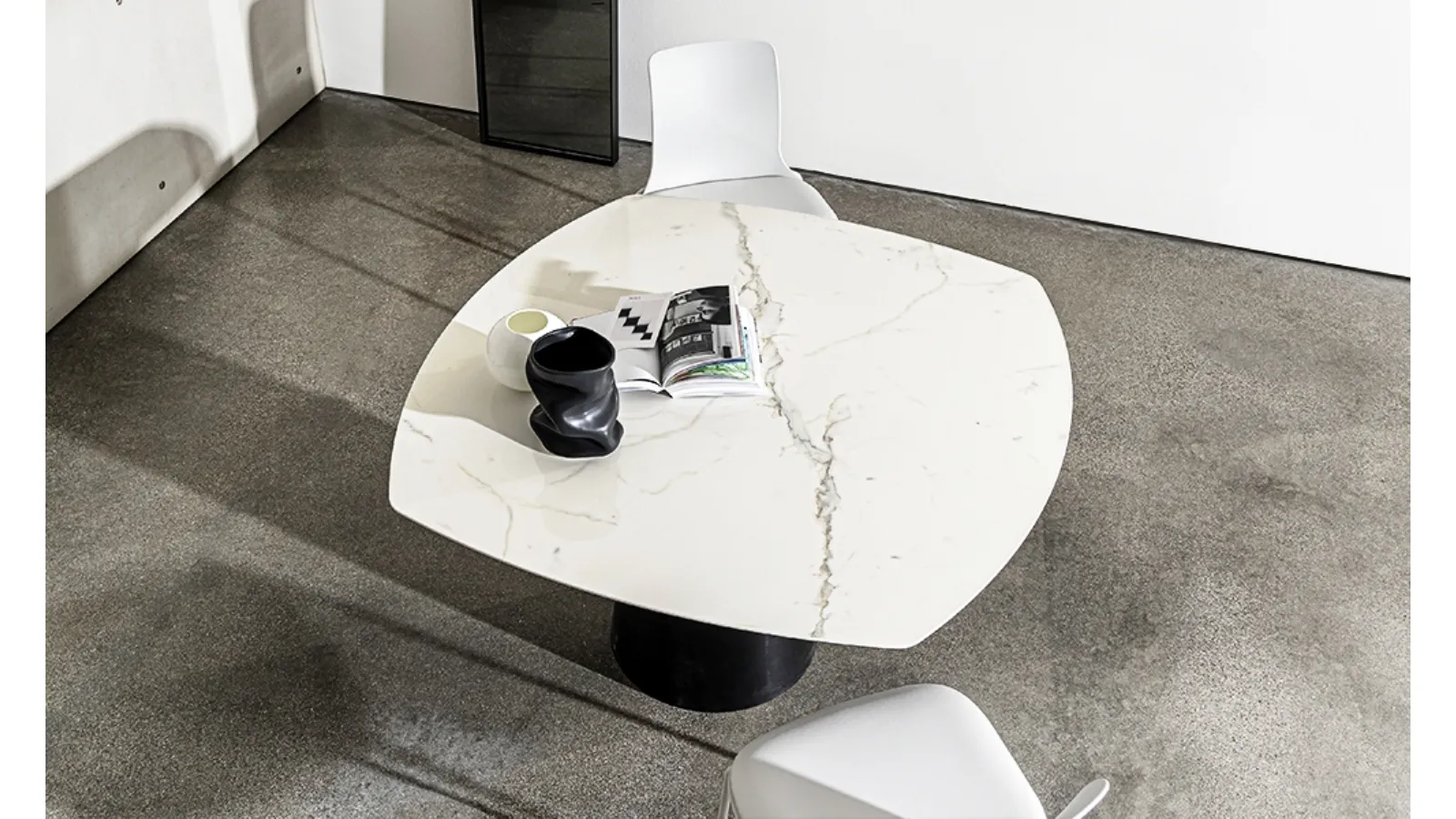 Sovet Extending Totem Table