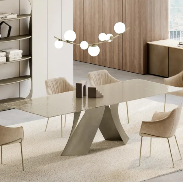 Twist extendable table with Eforma glass top