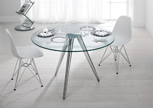 Round table with glass top and metal base Unit by Tonelli