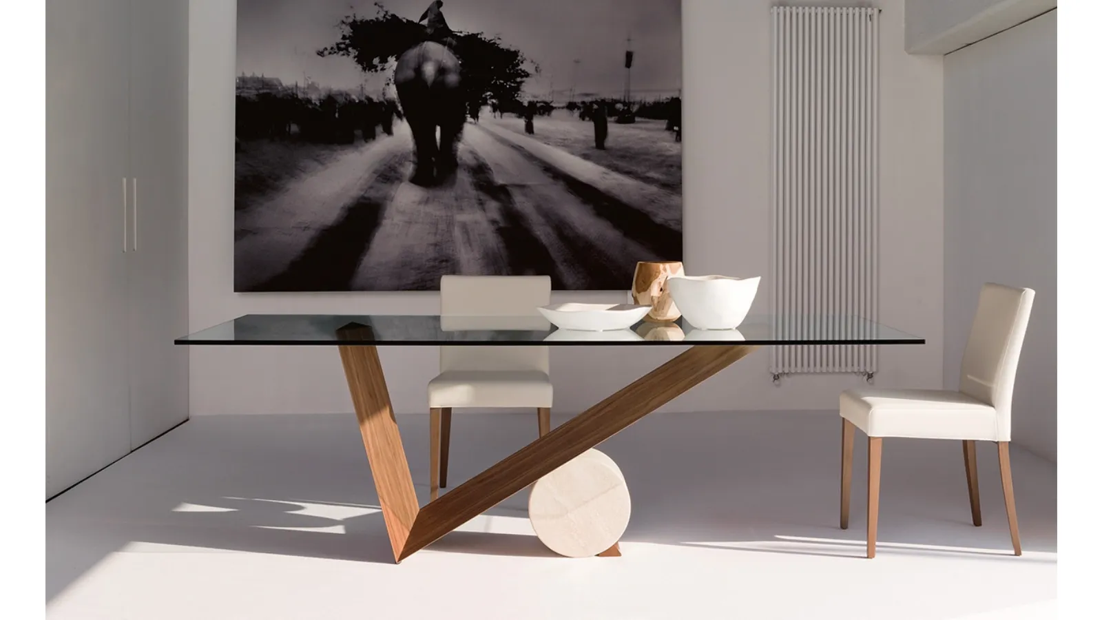 Glass table with wooden base Valentino by Cattelan Italia