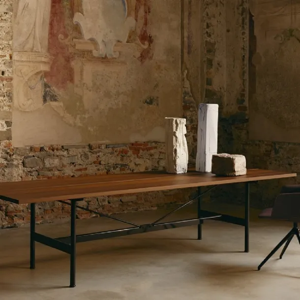 Zinco wood table by Desalto