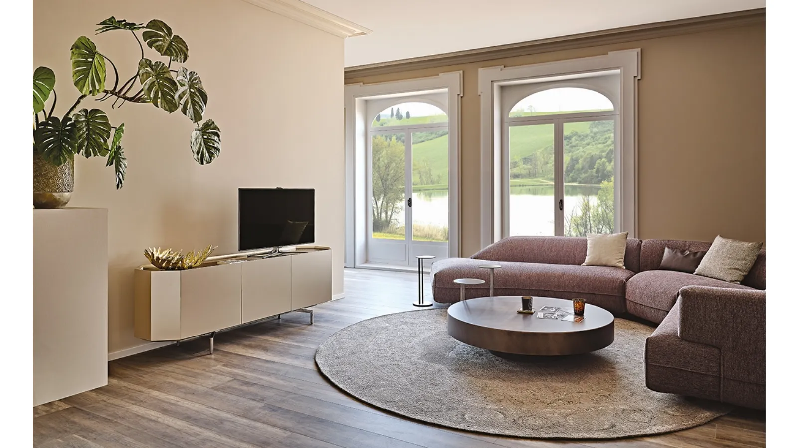 Chelsea TV Stand in Lacquered Wood by Cattelan Italia