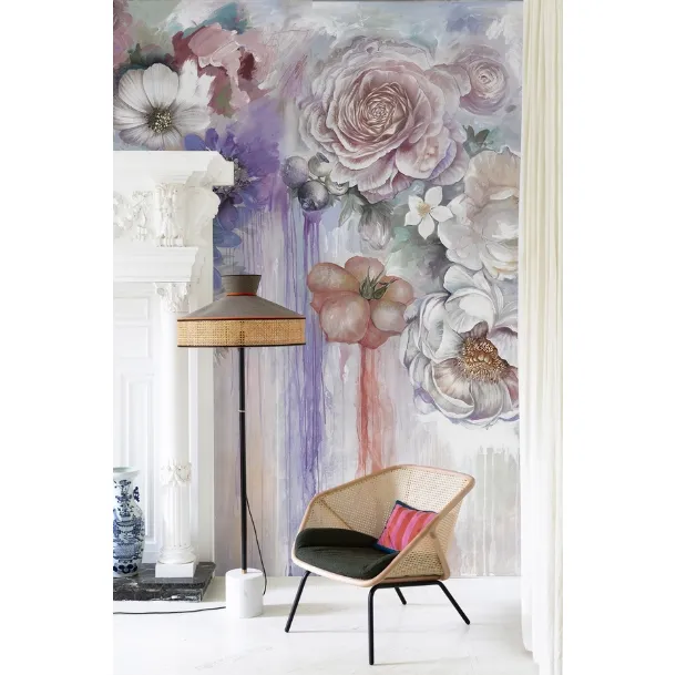 Floral wallpaper with delicate colors Juice of life by Wall&Decò