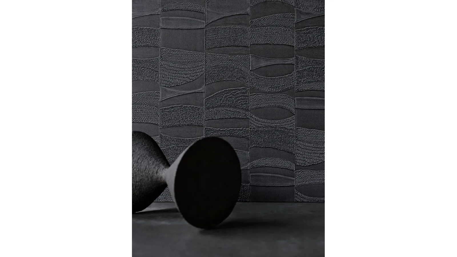 Solid color wallpaper Limo by Wall&Decò