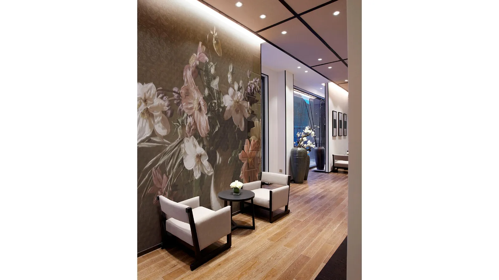 Noblesse Oblige wallpaper with floral illustration by Inkiostro Bianco