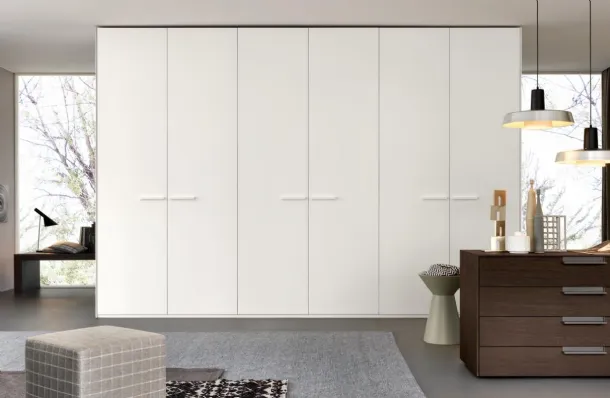 Arizona wardrobe with hinged doors, matte white lacquered by Giellesse