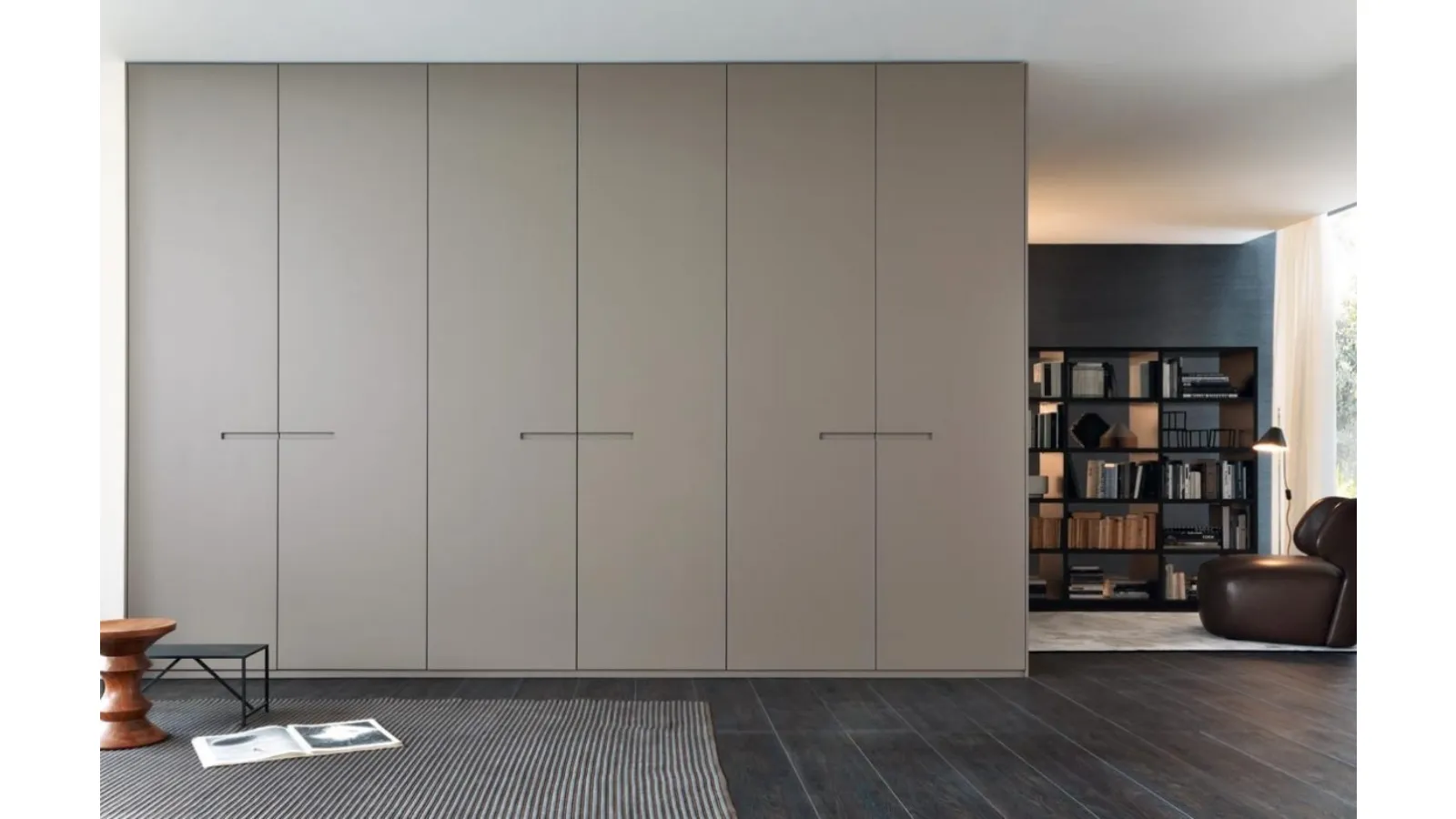 Atlantic wardrobe with hinged doors, matte lacquered by Giellesse