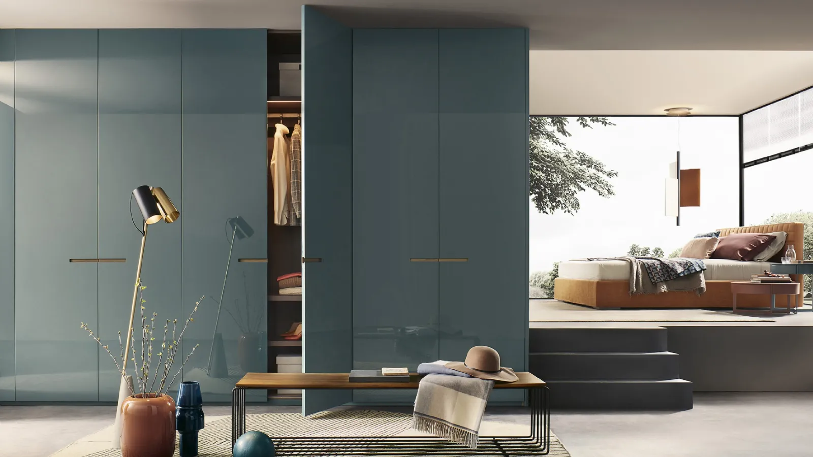 Wardrobe with hinged door in Elegant high-gloss lacquer by Lema