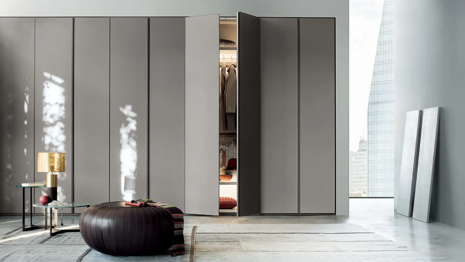 Custom wardrobe with Emery lacquered glass swing doors by Lema