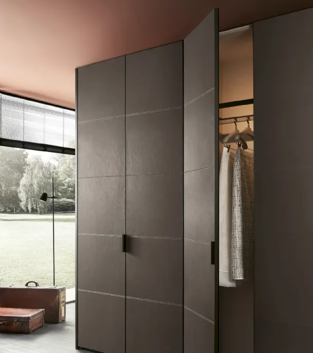 Wardrobe with hinged door upholstered in faux leather and aluminum handle Nur by Lema