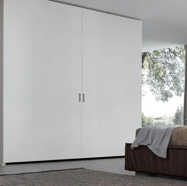 Wardrobe with sliding doors in Pacific White lacquered finish by Giellesse