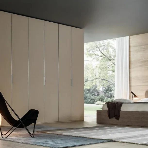 Wardrobe with Pivot hinged doors in matte lacquer by Giellesse